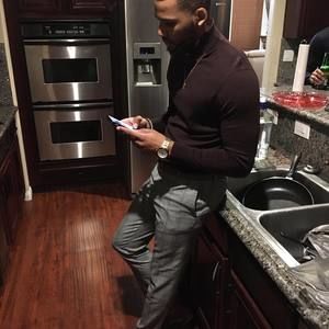 Meet your Posher, Emmanuel